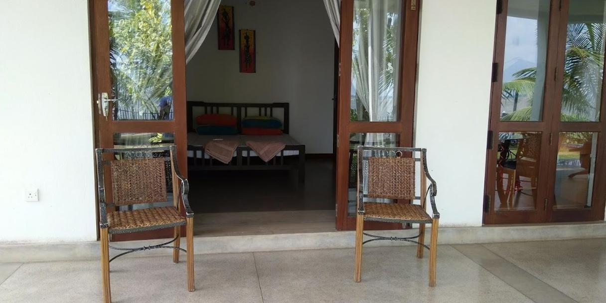 Negombo Holiday Home Exterior photo
