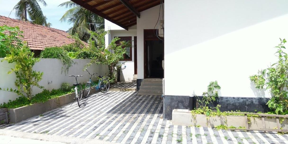 Negombo Holiday Home Exterior photo