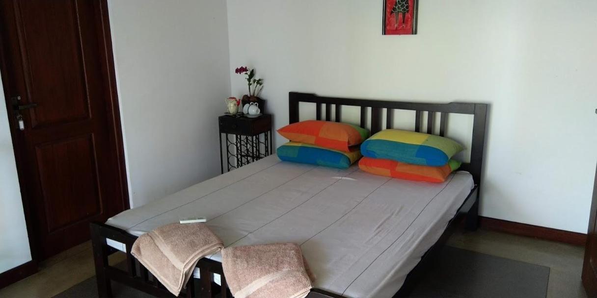 Negombo Holiday Home Exterior photo