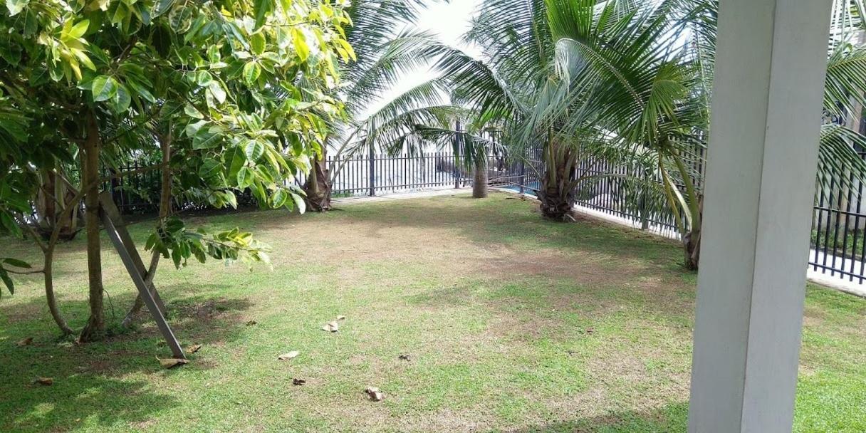 Negombo Holiday Home Exterior photo